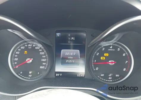 2016 Mercedes-Benz C 300 Luxury/Sport z USA, uszkodzony, nr VIN 55SWF4JB1GU096988